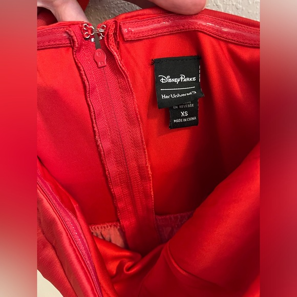 CURELLA DISNEY DRESS SIZE XS NWOT RED LIVE ACTION WITH POCKETS - Picture 6 of 13
